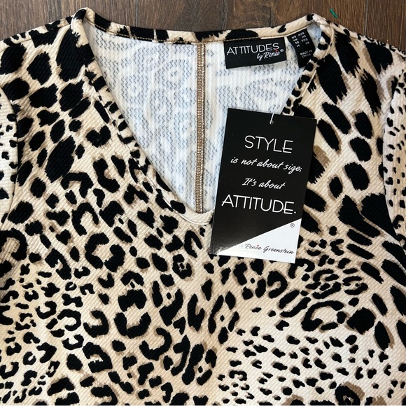 🆕 Attitudes animal print blouse SZ XXS - Picture 2 of 4